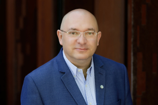 Robert Gałązkowski – Dziekan Wydziału Nauk o Zdrowiu Warszawskiego Uniwersytetu Medycznego, zdjęcie portretowe